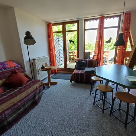 In Hohenkirchen Mit Garten, Gemeinschaftlichem Pool Und Grill * Hohenkirchen (Nordwestmecklenburg)